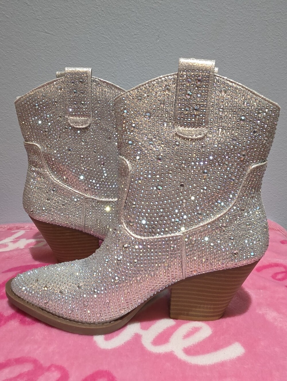 Forever Women's Silver Rhinestone Ankle Boot, Size 6.5 - Picture 3 of 9